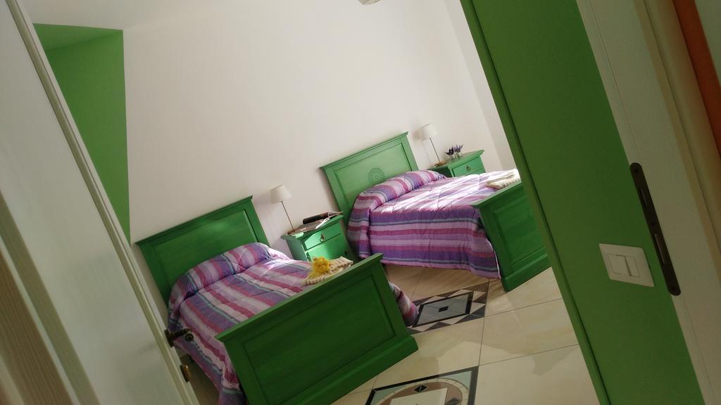 B&B Sa Zodia Guest House Bitti Ruang foto