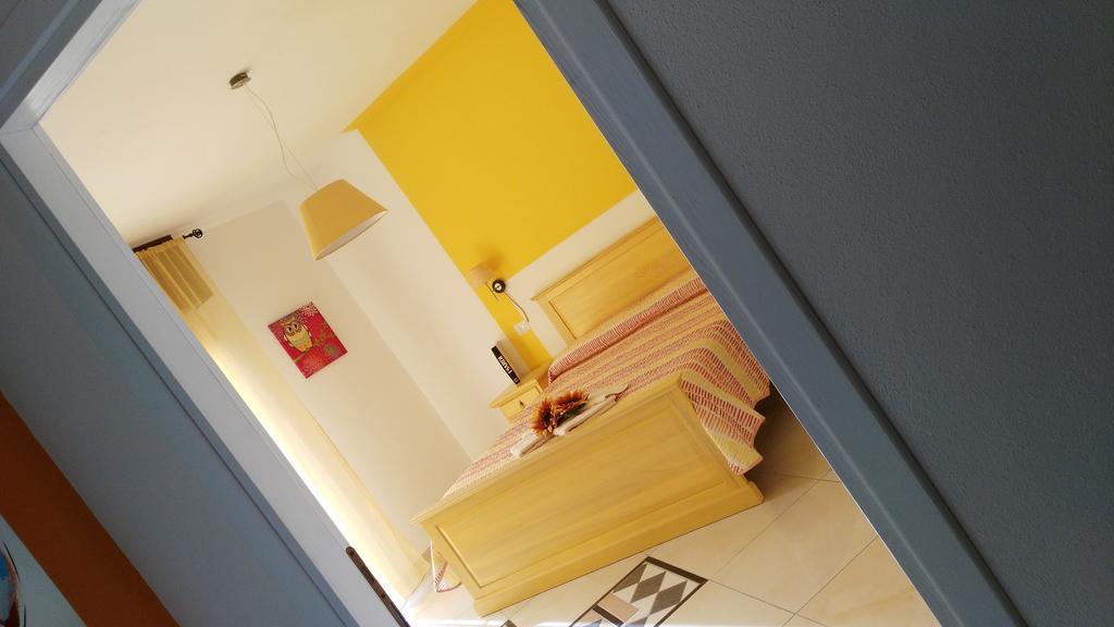 B&B Sa Zodia Guest House Bitti Ruang foto