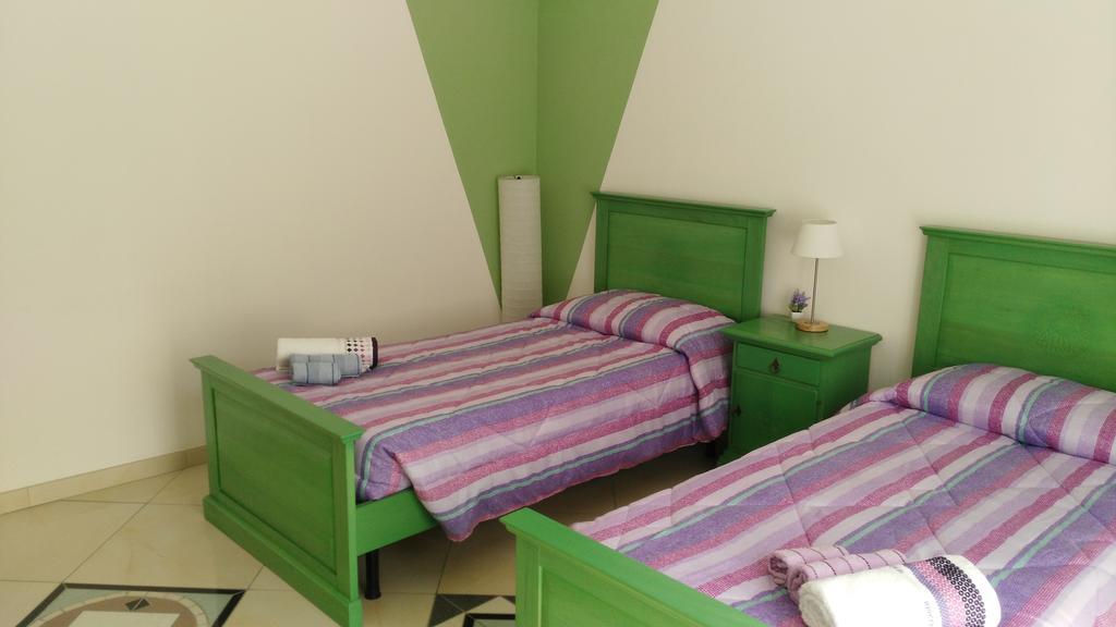 B&B Sa Zodia Guest House Bitti Bagian luar foto